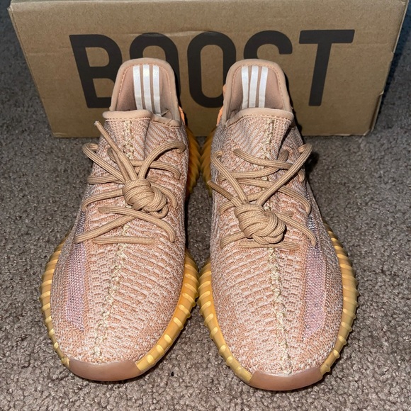 Yeezy Boost 350 V2 Clay - Picture 1 of 7